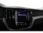 Volvo XC60 D3 Momentum | Stoelverwarming | Camera | Getint Glas | Apple Carplay | PDC V+A