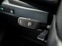 Audi A1 Sportback 25 TFSI Sport (APPLE CARPLAY, GROOT NAVI, CAMERA, CLIMATE, GETINT GLAS, PARKEERSENSOREN, SPORTSTOELEN, LM VELGEN, CRUISE, NIEUWSTAAT)