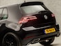 Volkswagen Golf 1.0 TSI R-Line Highline Sport Automaat (2X R-LINE, BLACK PACK, VIRTUAL COCKPIT, APPLE CARPLAY, GROOT NAVI, CAMERA, GETINT GLAS, LED KOPLAMPEN, SPORTSTOELEN, ADAPTIVE CRUISE, NIEUWSTAAT)