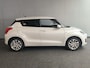 Suzuki Swift 1.2 Select Smart Hybrid uit 2023 Rijklaar + 12 maanden Bovag-garantie Henk Jongen Auto's in Helmond,  al 50 jaar service zoals 't hoort!