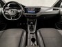 Volkswagen Polo 1.0 TSI Sportline Highline (SCHUIFDAK, APPLE CARPLAY, GROOT NAVI, ZWART HEMEL, CLIMATE, LEDER, LED KOPLAMPEN, GETINT GLAS, PARKEERSENSOREN, ADAPTIVE CRUISE, NIEUWE APK, NIEUWSTAAT)