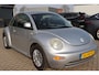 Volkswagen Beetle New 2.0 Highline Trekhaak, APK tot 11-10-2026, Radio cd speler