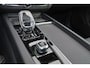 Volvo XC60 T6 Recharge AWD Ultra Black Edition - Luchtvering - Panorama/schuifdak - IntelliSafe Assist & Surround - 360º Camera - Bowers & Wilkins audio - Adaptieve LED koplampen - Verwarmde voorstoelen, stuur & achterbank - Parkeersensoren voor & achter - Elektr. bedienb. voorstoelen met geheugen - Geventileerde voorstoelen - Head up display - Draadloze tel. lader - 21' LMV