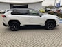 Toyota RAV4 2.5 Hybrid AWD Bi-Tone TREKHAAK STOEL/STUURVERW PARK-SENSOREN APPLE/ANDROID ELEK-ACHTERKLEP AD-CRUISE LEDER LM-VELGEN KEYLESS CAMERA