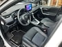 Toyota RAV4 2.5 Hybrid AWD Style STOEL/STUURVERW PARK-SENSOREN ELEK-ACHTERKLEP APPLE/ANDROID KEYLESS DRAADLOOS-LADEN AD-CRUISE CAMERA LM-VELGEN