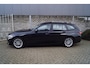 BMW 3-Serie Touring 318i Business Edition Autom 156PK 4 Cilinder Panodak Navi Camera Clima Stoelverw 2x PDC LMV Trekh ENZ.
