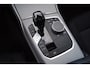 BMW 3-Serie Touring 318i Business Edition Autom 156PK 4 Cilinder Panodak Navi Camera Clima Stoelverw 2x PDC LMV Trekh ENZ.