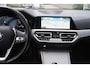 BMW 3-Serie Touring 318i Business Edition Autom 156PK 4 Cilinder Panodak Navi Camera Clima Stoelverw 2x PDC LMV Trekh ENZ.