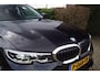 BMW 3-Serie Touring 318i Business Edition Autom 156PK 4 Cilinder Panodak Navi Camera Clima Stoelverw 2x PDC LMV Trekh ENZ.