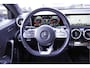 Mercedes-Benz A-klasse 180 Automaat! Business Solution AMG BJ2020 Lmv 18" | Led V+A | Pdc | Navi | Achteruitrijcamera | Virtual cockpit | Climate control | Cruise control | Sportstoelen | Verwarmde voorstoelen | Zwarte hemel | Extra getint glas