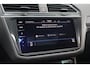 Volkswagen Tiguan 1.4 TSI eHybrid R Business+ | Panoramdak | Trekhaak | Head Up