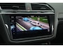Volkswagen Tiguan 1.4 TSI eHybrid R Business+ | Panoramdak | Trekhaak | Head Up