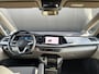 Volkswagen Multivan 1.4 eHybrid 218pk DSG L2H1 Life | SoH 100% | Panoramadak | Trekhaak