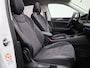 Volkswagen Tayron 1.5 eHybrid Elegance 272 PK | SoH 100% | Panoramadak | Trekhaak | Bekleding Art-velours | Head-updisplay | Stoelverwarming Voor & Achter | 360 Camera | Sfeerverlichting | Navigatie