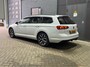 Volkswagen Passat Variant 1.6 TDI Comfort Business | Automaat | ACC | Trekhaak | Camera | Stoelverwarming