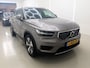 Volvo XC40 1.5 T4 Recharge Inscription Expression | Trekhaak | PDC V+A en Camera | Lederen Bekleding | BLIS | Elektrische achterklep | Adaptive Cruiscontrol | Warmtepomp | Harmen en Cardon Audio |