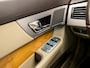 Jaguar XF 3.0 V6 Premium 238Pk Automaat (NAVIGATIE, CLIMATE, STUUR/STOELVERWARMING, CAMERA, LEDER, XENON, SPORTSTOELEN, CRUISE, LM VELGEN, NIEUWE APK, NIEUWSTAAT)
