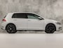 Volkswagen Golf 1.0 TSI Sportline Automaat (APPLE CARPLAY, GROOT NAVI, CLIMATE, PARKEERSENSOREN, SPORTSTOELEN, GETINT GLAS, LM VELGEN, ADAPTIVE CRUISE, NIEUWSTAAT)