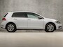 Volkswagen Golf 1.0 TSI Sportline Automaat (APPLE CARPLAY, GROOT NAVI, CLIMATE, PARKEERSENSOREN, SPORTSTOELEN, GETINT GLAS, LM VELGEN, ADAPTIVE CRUISE, NIEUWSTAAT)