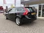 Volvo V60 1.6 T3 Momentum