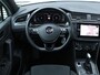 Volkswagen Tiguan 1.5 TSI ACT R-Line Automaat *Panodak*Trekhaak*ACC*