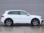 Volkswagen Tiguan 1.5 TSI ACT R-Line Automaat *Panodak*Trekhaak*ACC*