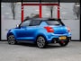 Suzuki Swift 1.4 Sport Smart Hybrid | 140PK | Carbon | Two-Tone Kleur | Navigatie | Camera | Apple Carplay | Android Auto | Climate Control | Adaptieve Cruise Control | 17'' Lichtmetalen Velgen | LED | Metallic Lak | Sportstoelen |