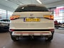SEAT Ateca 1.4 EcoTSI Xcellence Automaat | Panoramadak | Afneembare trekhaak | Achteruitrijcamera | Apple carplay | Cruise control | Climate control | Stoelverwarming | LED | Keyless | Elek. inklapbare spiegels | Sfeerverlichting