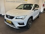 SEAT Ateca 1.4 EcoTSI Xcellence Automaat | Panoramadak | Afneembare trekhaak | Achteruitrijcamera | Apple carplay | Cruise control | Climate control | Stoelverwarming | LED | Keyless | Elek. inklapbare spiegels | Sfeerverlichting