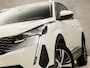 Peugeot 3008 1.2 PureTech Allure Sport Automaat (APPLE CARPLAY, PARELMOER, GROOT NAVI, 360 CAMERA, GETINT GLAS, LEDER, SPORTSTOELEN, TREKHAAK, KEYLESS, NIEUWSTAAT)