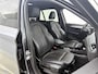 BMW X1 sDrive20i High Executive | Automaat | LMV | Trekhaak | Leder | Parkeer sensoren | Camera | Climate control | Stoel verwarming | Navigatie | Elec. achterklep | Leder | Bluetooth |
