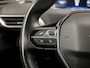 Peugeot 3008 1.2 PureTech Allure Sport (APPLE CARPLAY, GROOT NAVI, LEDER, GETINT GLAS, PARKEERSENSOREN, SPORTSTOELEN, CRUISE, LANE ASSIST, NIEUWSTAAT)