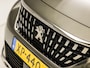 Peugeot 3008 1.2 PureTech Allure Sport (APPLE CARPLAY, GROOT NAVI, LEDER, GETINT GLAS, PARKEERSENSOREN, SPORTSTOELEN, CRUISE, LANE ASSIST, NIEUWSTAAT)