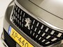 Peugeot 3008 1.2 PureTech Allure Sport (APPLE CARPLAY, GROOT NAVI, LEDER, GETINT GLAS, PARKEERSENSOREN, SPORTSTOELEN, CRUISE, LANE ASSIST, NIEUWSTAAT)