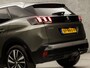Peugeot 3008 1.2 PureTech Allure Sport (APPLE CARPLAY, GROOT NAVI, LEDER, GETINT GLAS, PARKEERSENSOREN, SPORTSTOELEN, CRUISE, LANE ASSIST, NIEUWSTAAT)