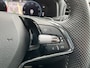 Skoda Karoq 1.5 TSI ACT Sportline Business / Digitaal dashboard / Pano / Navigatie / App connect / Camera / Parkeersensoren V+A / Zwenkbare trekhaak /