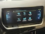 Peugeot e-2008 EV Allure 50 kWh | SOH 99% | Draadloze lader | Stoelverwarming | Dealeronderhouden