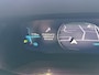 Peugeot e-2008 EV Allure 50 kWh | SOH 99% | Draadloze lader | Stoelverwarming | Dealeronderhouden