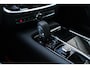 Volvo V60 T6 Plug-in hybrid AWD Essential Bright | All-season banden | Lederen bekleding | Electrische wegklapbare trekhaak | Stoelverwarming | Adaptive cruise Control | Parkeersensoren voor + achter | Parkeercamera | BLIS | Stuurwielverwarming