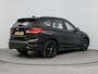 BMW X1 xDrive25e High Executive 220PK | Automaat | Head-Up Display | Navigatie | Zwart Lederen Bekleding | Stoelverwarming | Elektrische Achterklep | Zwarte Velgen