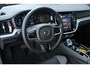Volvo V60 T6 Automaat Plug-in hybrid AWD Ultra Dark | Panoramadak | Premium audio by Harman Kardon | Verwarmbare voorstoelen en achterbank | Stuurwielverwarming | Parkeerverwarming  | Apple carplay/Android auto | Rondom zichtcamera |  Adaptive cruise control |