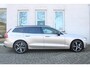 Volvo V60 T6 Automaat Plug-in hybrid AWD Ultra Dark | Panoramadak | Premium audio by Harman Kardon | Verwarmbare voorstoelen en achterbank | Stuurwielverwarming | Parkeerverwarming  | Apple carplay/Android auto | Rondom zichtcamera |  Adaptive cruise control |
