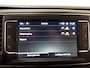 Opel Vivaro 145pk Automaat L3H1 Dubbele cabine Navigatie Camera Trekhaak Apple carplay Parkeersensoren Cruise control