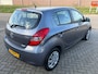 Hyundai i20 1.2i DynamicVersion 78PK 5 deurs! NL AUTO NAP! Airco l Carplay l Navi l MTF-stuur! TOPSTAAT l GOED ONDERHOUDEN!