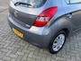 Hyundai i20 1.2i DynamicVersion 78PK 5 deurs! NL AUTO NAP! Airco l Carplay l Navi l MTF-stuur! TOPSTAAT l GOED ONDERHOUDEN!
