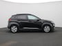 Hyundai Kona Electric EV Fashion 64 kWh | Climate Control / ECC | Licht metalen velgen 17 inch | Cruise control Adaptivem | Connectiviteit | Navigatie | Park Distance Control achter | Achteruitrijcamera | Dakrailing |