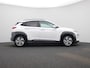 Hyundai Kona Electric EV Fashion 64 kWh | Climate Control / ECC | Licht metalen velgen 17 inch | Cruise control Adaptive| Navigatie | Park Distance Control achter | Achteruitrijcamera | Dakrailing |
