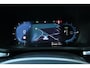 Volvo V60 T6 Plug-in hybrid AWD Plus Dark | All-season banden | Adaptive Cruise Control | 360° Parkeercamera | BLIS | Stoelverwarming | Stuurwielverwarming | Wegklapbare trekhaak | Harman Kardon Premium Audio | Google infotainment | Parkeersensoren voor + achter