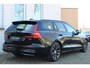 Volvo V60 T6 Plug-in hybrid AWD Plus Dark | Adaptive Cruise Control | 360° Parkeercamera | BLIS | Stoelverwarming | Stuurwielverwarming | Wegklapbare trekhaak | Harman Kardon Premium Audio | Google infotainment | Parkeersensoren voor + achter