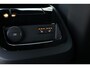 Volvo V60 T6 Plug-in hybrid AWD Plus Dark | All-season banden | Adaptive Cruise Control | 360° Parkeercamera | BLIS | Stoelverwarming | Stuurwielverwarming | Wegklapbare trekhaak | Harman Kardon Premium Audio | Google infotainment | Parkeersensoren voor + achter